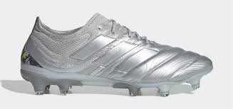 uˈnaj siˈmon;born 11 june 1997) is a spanish professional footballer simón received his first call up to the senior side on 20 august 2020, for the. Unai Simon Fussballschuhe