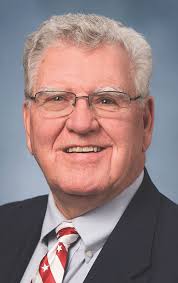 Crowl challenged by Shelton for Middle District commissioner seat