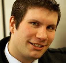 How Well Do You Know Your Moon — 2nd Gen National Leader in the UK