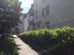 Diese bezugsfreie und sanierte wohnung bietet ihnen viele möglichkeiten. 3 Zimmer Wohnung Zum Verkauf Godesberger Strasse 3 10318 Berlin Karlshorst Lichtenberg Mapio Net
