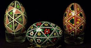 Robin Bown Turning Eggs Into Art Easter Egg Decorating Egg Designs Egg Art