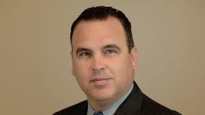 Aaron Underhill's Instagram, Twitter & Facebook