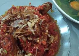 Sambal bawang dapat menjadi cocolan yang diandalkan untuk meningkatkan rasa makananmu! Resep Sambal Ayam Yang Enak Masakan Bunda
