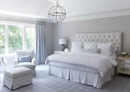 Weisse Bettkissen Graue Wand Schlafzimmer Ideen Wandgestaltung Bedroom Bedroom Bettkissen G Graue Wand Schlafzimmer Blaues Schlafzimmer Luxusschlafzimmer