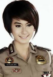 Hal ini tentunya mengakibatkan hair stylish di salon bisa saja tak memahami maksud potongan rambut yang anda inginkan. Model Rambut Pendek Pria Dan Wanita Media Informasi Netizen