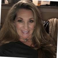 Tracie Cunningham's Instagram, Twitter & Facebook