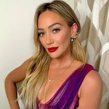 Hey Now, Hey Now — Barb Thompson Shares How to Recreate Hilary Duff's  Dreamy '25 Academy Museum Gala Hair