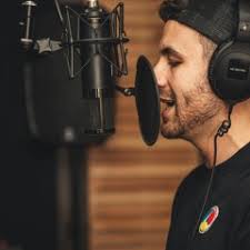 Stream Gerry May. ♪ ♫♩ ♬ music