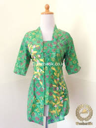 Pasalnya, setiap bulan uangmu akan ditarik secara otomatis oleh pihak bank dengan. Jual Model Baju Batik Kerja Wanita Kebaya Bordir Modern Hijau Thebatik Co Id