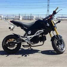 Peteyystunts With A Fully Zeusarmor Equipped Honda Grom Zeusarmor Dowork Honda Grom Msx125 Stunt Honda Grom Honda Msx 125 Motocross