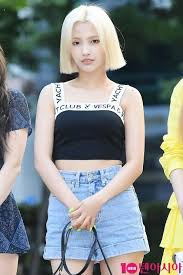 Explore tweets of (여자)아이들•soyeon @g_i_dle_soyeon on twitter. Preview Photos Of Soyeon At Music Bank G I Dle Jeon Soyeon Facebook