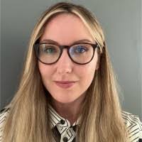 Julia Laird's Instagram, Twitter & Facebook