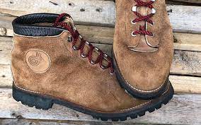 After reviewing several work boot brands, another concern that must be addressed now is the way of selecting the work boot that can satisfy your needs. 25 Best Work Boot Brands For Men 2021 Guide