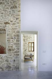 Le Mur En Pierre Apparente En 57 Photos Stone Walls Interior Stone Interior Stone Wall Design