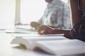 Anda tidak sabar kan untuk mengetahui tips untuk menjadi pelajar cemerlang? Strategi Untuk Membantu Anda Menjadi Pelajar Cemerlang