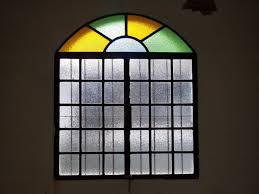 Janela De Ferro E Vidro Com Arco Em 2020 Janela De Ferro Janelas Usadas Vidro