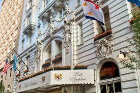 10 Unique Places To Stay In Louisiana That Ll Give You An Unforgettable Experience Hotel Monteleone French Quarter Hotels New Orleans Hotels