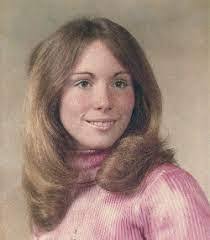 Luanne Simmons's Instagram, Twitter & Facebook