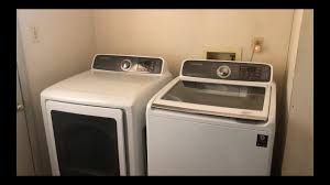 The technology consists of 36 stainless steel balls used to counterbalance the washer's vibrations in accord with the vibration sensor. Samsung Aquajet High Efficiency Top Load Washer With Built In Sink Youtube