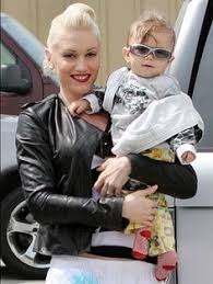 He was previously married to shanna moakler and melissa kennedy. 10 Gwen Stefani Travis Barker Ideas Travis Barker Gwen Stefani Gwen