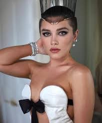 Alisha Baxter's Instagram, Twitter & Facebook