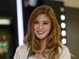 Millennials is a generation who grew up with computers, internet and social networks. Elizabeth Tan Bio Age Parents Career Boyfriend Networth Height Salary
