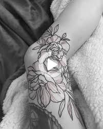 Fine Line Floral Tattoo On Knee Fine Floral Knee Line Tattoo In 2020 Knee Tattoo Leg Tattoos Women Leg Tattoos