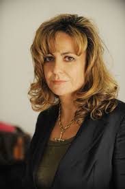 UNA DESTRA DI PERSONALISMI” ECCO PERCHE' ROBERTA RICCI LASCIA IL PDL E  ENTRA IN FLI