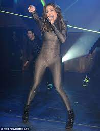 Jennifer lopez & shakira joining forces for super bowl halftime performance. Jennifer Lopez Cuchini Cameltoe Cops