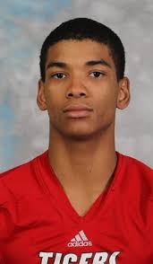 Super Centex Football Team: Bloom never off Fairfield's Rose