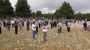 May 31, 2021 · i̇zmit'te, anadolu otoyolu'nda yağmur yağışı nedeniyle kayganlaşan yolda sürücüsünün kontrolünü kaybettiği tir devrilmesinin ardından yaklaşık 20 aracın karıştığı zincirleme. Yorukler In Yagmur Duasi Ntv