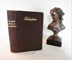 The Complete Works Of William Shakespeare Leather Bound Etsy Complete Works Of Shakespeare Works Of Shakespeare Macbeth Book