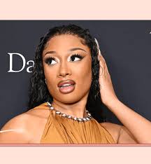 Soft Baddie Makeup Is The Top Beauty Trend for Fall