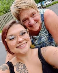 Anna Sigmon's Instagram, Twitter & Facebook