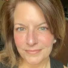 Julie Brasher's Instagram, Twitter & Facebook