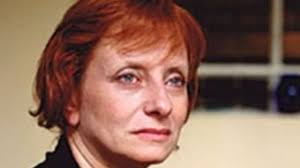 Dura réplica de la periodista Miriam Lewin