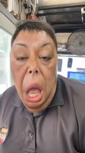 MILDRED se cree que puede abandonar trabajos y volver cuando le da la gana.