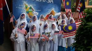 Hari kemerdekaan malaysia is an app that is handy especially in conjunction with the malaysia's independence day. Sinar Harian Pelajar Pelajar Sekolah Menengah Kebangsaan Tun Sardon Rengit Mewarnakan Wajah Mereka Dengan Lukisan Bendera Sempena Sambutan Ulangtahun Hari Kemerdekaan Malaysia Yang Ke 57 Anjuran Kelab 1 Malaysia Kelab Setia Di Batu Pahat
