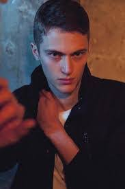 Neil Mautone's Instagram, Twitter & Facebook