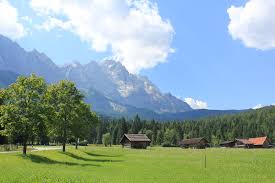 Koblenz is home to 113,000 people and is, along with mainz, ludwigshafen am rhein and trier, one of the four biggest cities in the state. File Grainau Zugspize Garmisch Partenkirchen Bavaria Germany Panoramio Jpg Wikimedia Commons