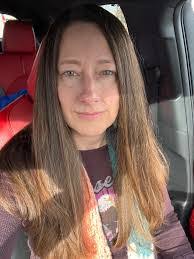 Gail Lynn's Instagram, Twitter & Facebook