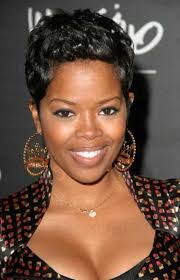 Very functional and easy hairstyle, besides it looks fantastic. 25 Short Hair For Black Women 2012 2013