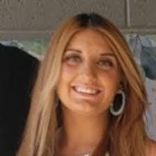 Lindsay Roe's Instagram, Twitter & Facebook