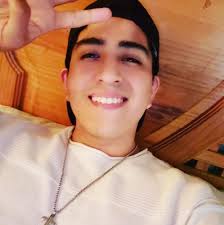 Todo es parte de su plan! 🤔 Miguel Ignacio tiene grandes planes, tras  compar la casa a Reyna, el gerente fingió que le regalaba el departamento a  Lucifer, para que le haga