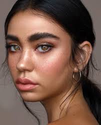 Alyssa Lange (alyssalange1008)