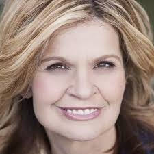 Linda Cookson's Instagram, Twitter & Facebook