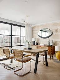 Cette Maison Est Un Exemple De Renovation Minimaliste Mais Chaleureuse Deco Minimaliste Decoration Minimaliste Minimaliste