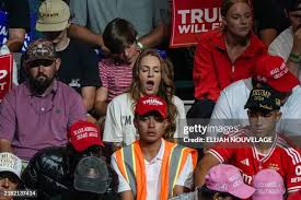 551 Yawning President Stock Photos, High-Res Pictures, and Images