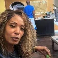 Amira Mona's Instagram, Twitter & Facebook