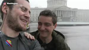 Quotidien Pics 📸 على X: "Martin Weill et Paul Bouffard ☔️ ▶️ #Quotidien 📆  1er mars 2017 📍 Washington, USA 🇺🇸 https://t.co/c90uCcGU86"